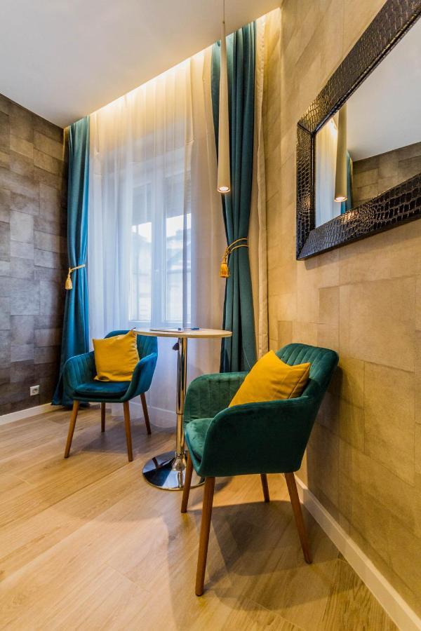 Chain Bridge Studio Apartment Budapest Esterno foto