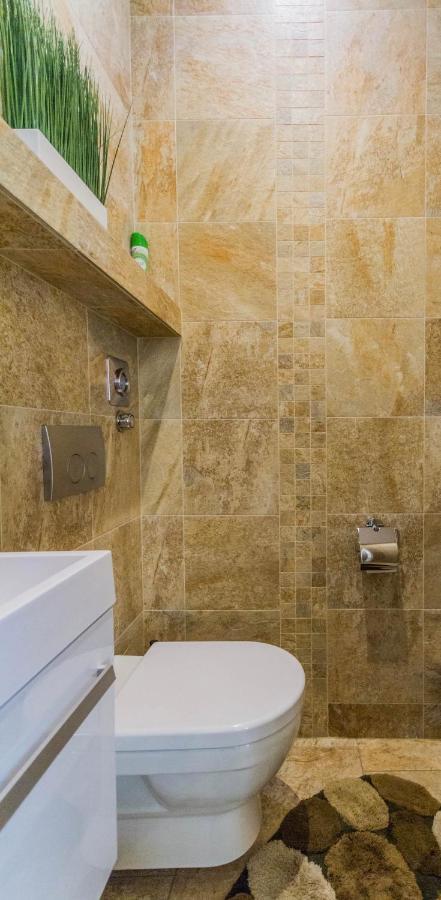 Chain Bridge Studio Apartment Budapest Esterno foto